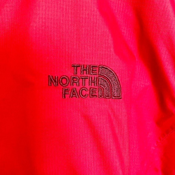 Northface Windbreaker (Red) - Picture 6 of 8